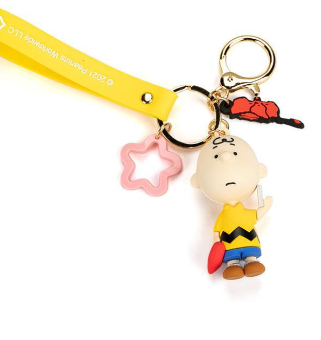 Peanuts Snoopy Charlie Brown Figure Keychain 7cm 3inch Various colors (Authentic, Original, Genuine, Licensed, official)