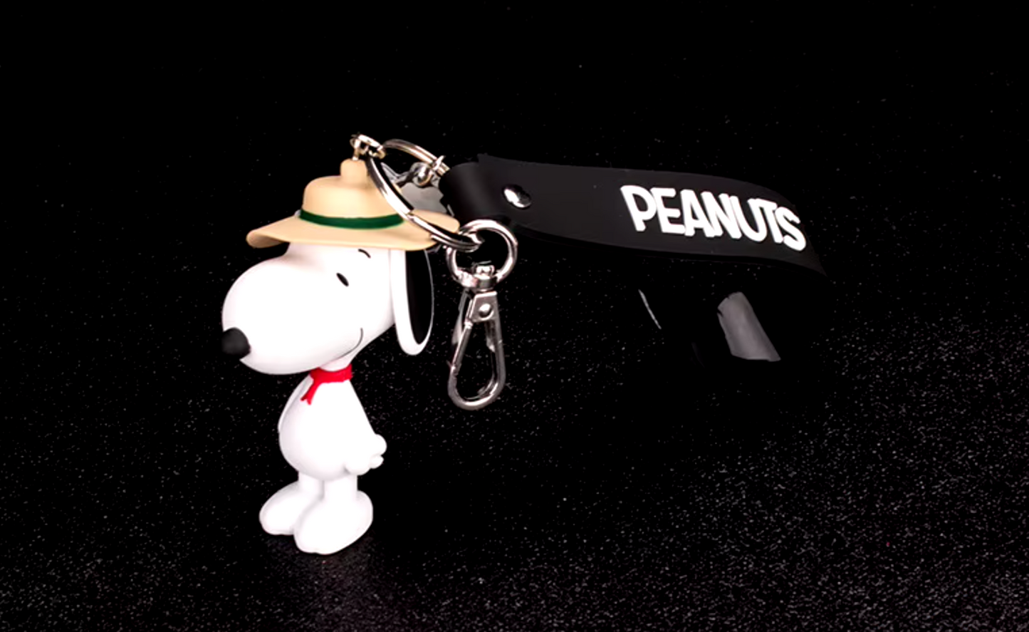 Peanuts Snoopy Summer Hat Figure Keychain 8cm 3.5inch White, Light Brown and Black (Authentic, Original, Genuine, Licensed, official)