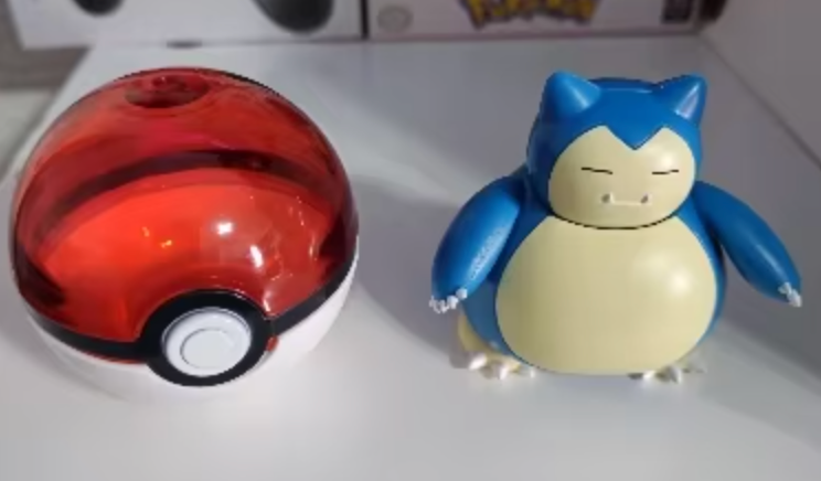 Anime Pokemon Snorlax with Clear Pokemon ball Open Box Figure 10cm 4inch Transparent Various colors Blue (Authentic, Original, Genuine, Licensed, official)