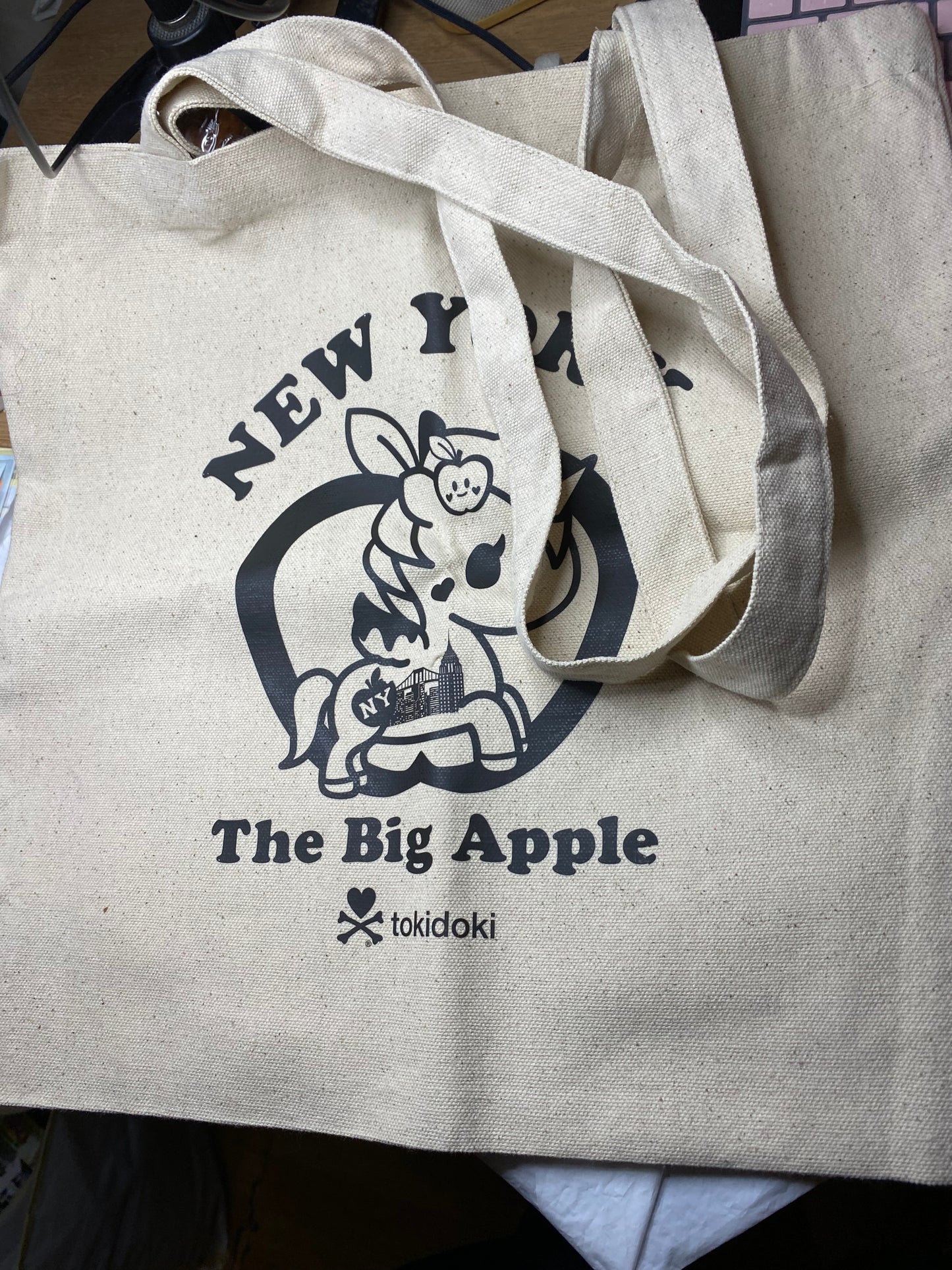 Tokidoki The Big Apple Tote Bag Flat Bag Tote Bag 40cm 16inch Cream and Black(Authentic, Original, Genuine, Licensed, official)